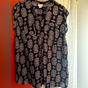 Motherhood Maternity light weight draw string short sleeve shirt, size medium